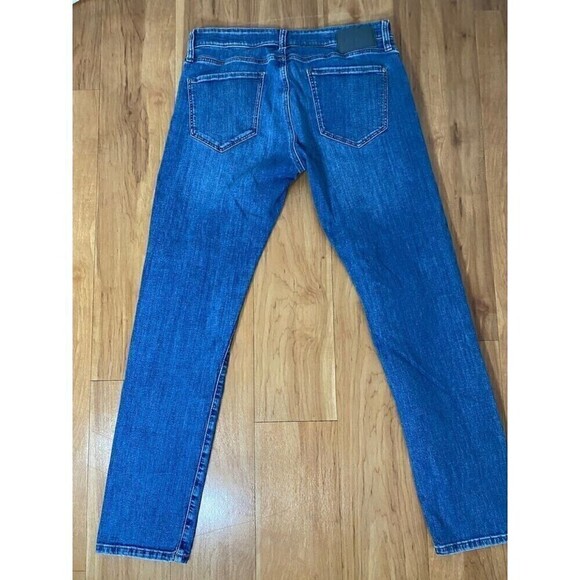 Mavi Jeans Mens 33X32 Blue Distressed Jake Slim Leg Denim Pants 5 Pocket - Picture 2 of 11